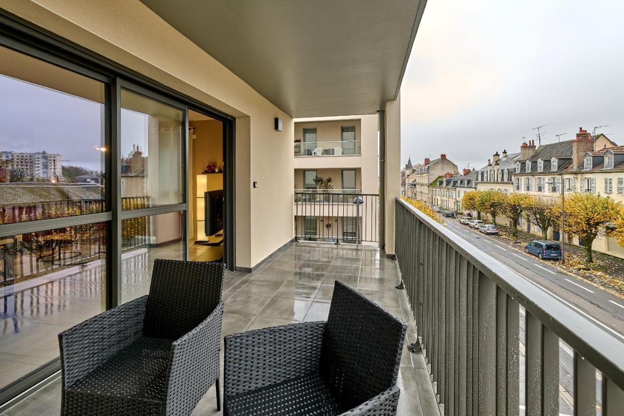 Le Manou, Appartement Neuf Avec Terrasse, Parking Sous-Terrain & Ascenseur By Primo C0Nciergerie نيفي المظهر الخارجي الصورة
